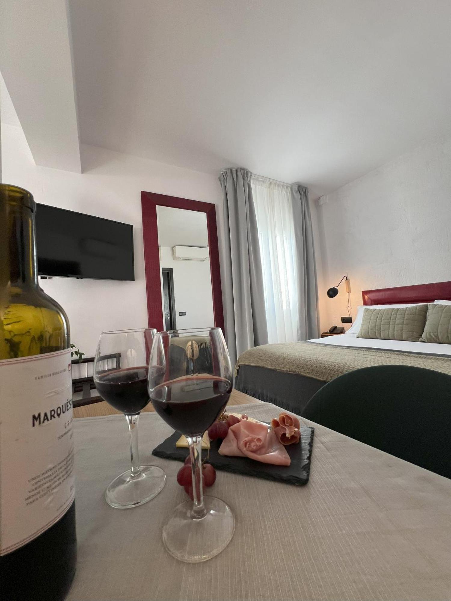 Hotel San Miguel Menorca Маон Экстерьер фото